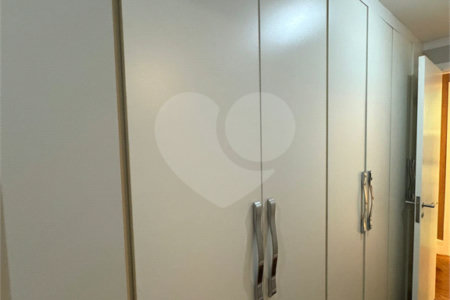Apartamento à venda com 3 suítes em Vila Suzana, São Paulo, SP