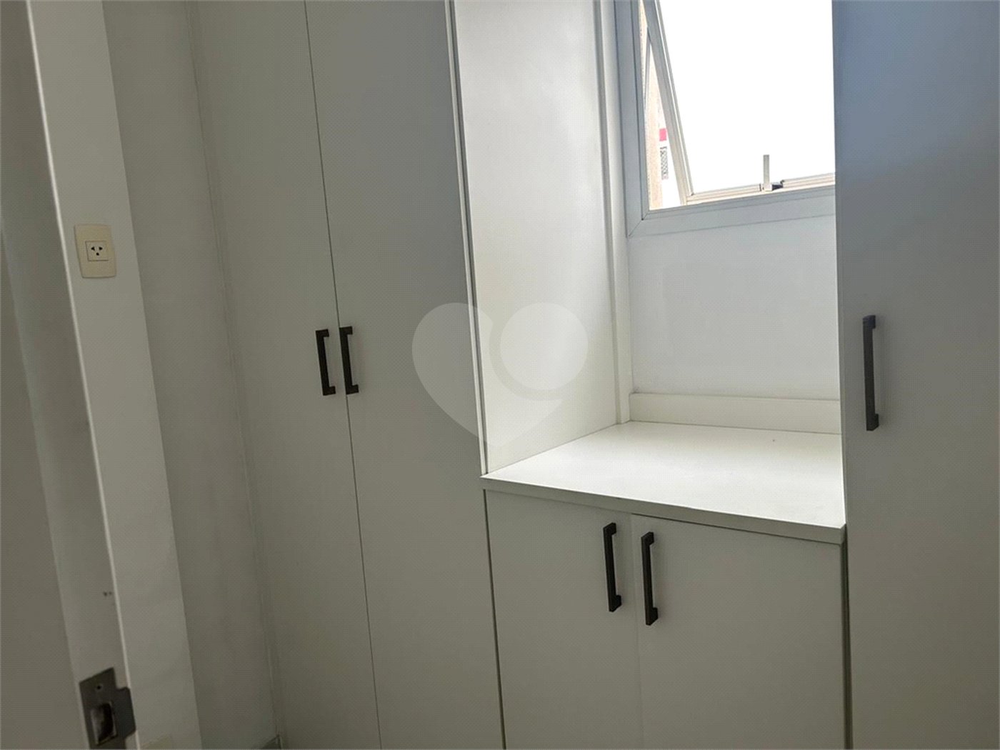 Apartamento para alugar com 3 quartos, sendo 1 suíte, em Pinheiros, São Paulo, SP