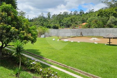 Sítio à venda com 2 quartos, sendo 1 suíte,  em Alto da Serra (mailasqui), São Roque, SP