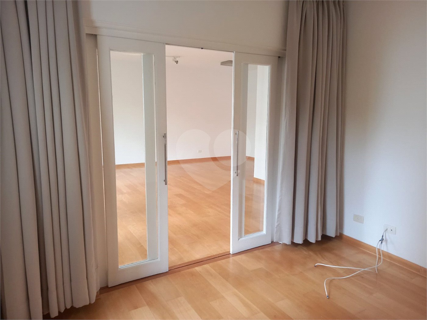 Apartamento à venda com 3 quartos, sendo 1 suíte, em Pinheiros, São Paulo, SP