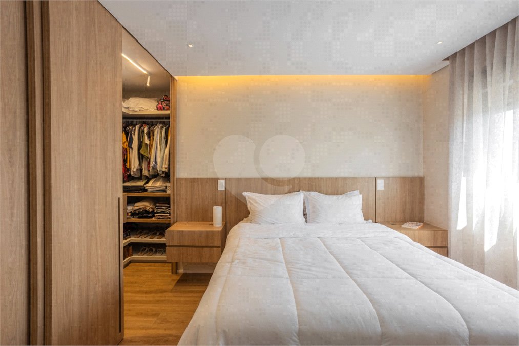 Apartamento à venda com 2 quartos, sendo 1 suíte, em Santo Amaro, São Paulo, SP
