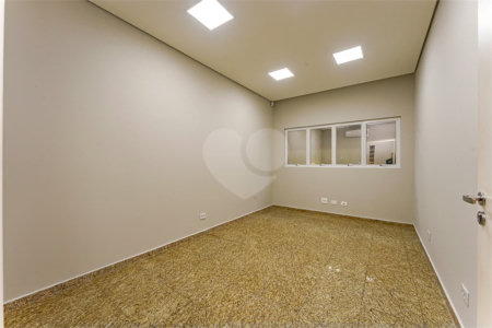 Prédio inteiro comercial á venda e locação na Vila Leopoldina.