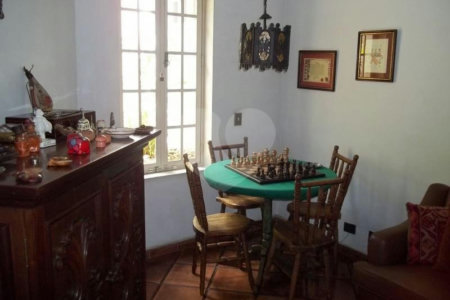 Casa à venda com 4 suítes em Jardim Guedala, São Paulo, SP