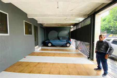 Sobrado à venda com 8 quartos em Jardim São Jorge (raposo Tavares), São Paulo, SP