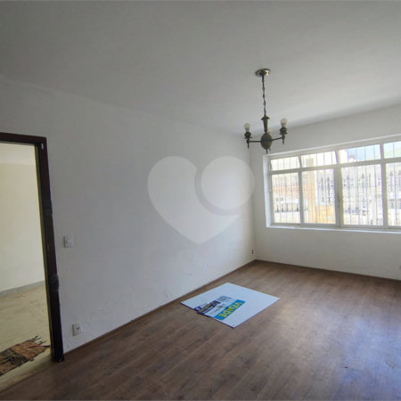 Casa à venda com 3 quartos, sendo 1 suíte, em Vila Vianelo, Jundiaí, SP
