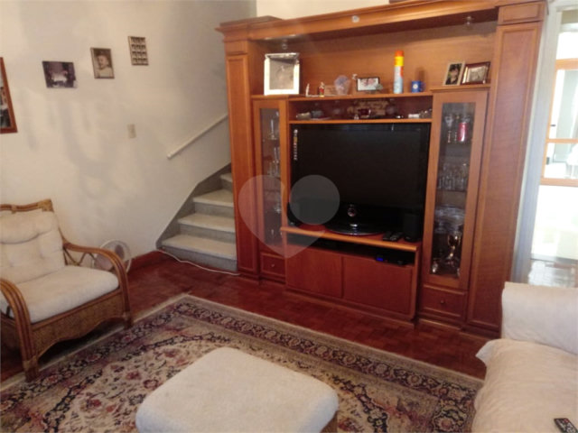 Sobrado à venda com 2 quartos em Vila Guilherme, São Paulo, SP
