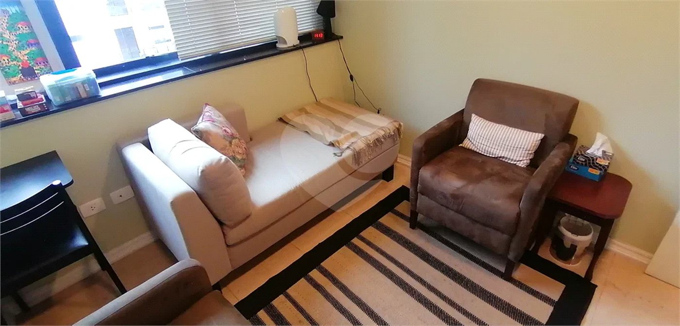 CONJUNTO COMERCIAL COM 45m2 PARA VENDA OU LOCAÇÃO NA VILA CLEMENTINO