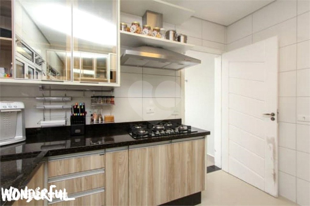 Casa à venda com 3 quartos, sendo 1 suíte, no condomínio Casa Térrea, São Paulo - SP