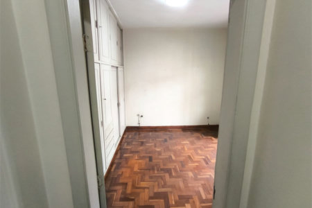 Sobrado à venda com 5 quartos, sendo 1 suíte, em Jardim Trussardi, São Paulo, SP