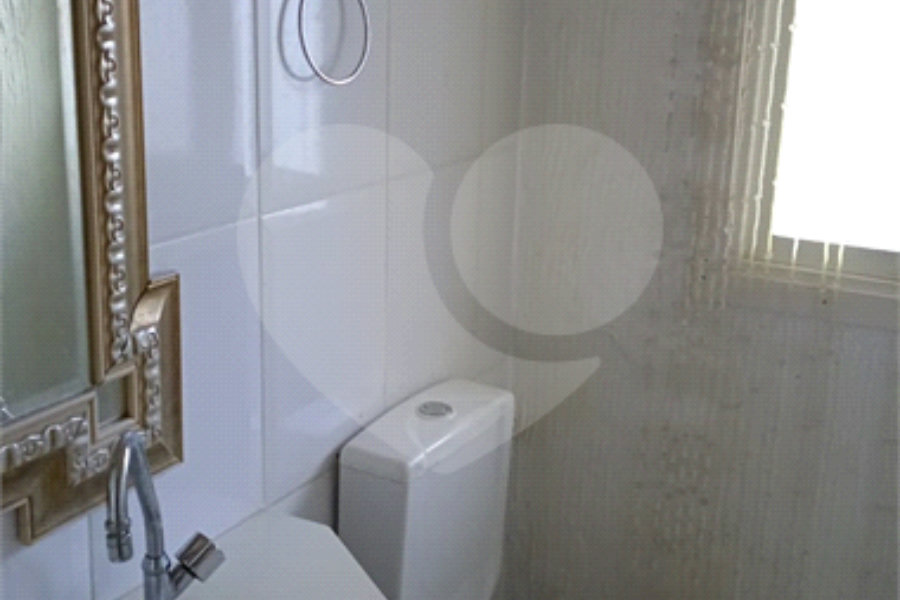 Casa à venda com 3 quartos, sendo 2 suítes, no condomínio Gleba II, Mairiporã - SP
