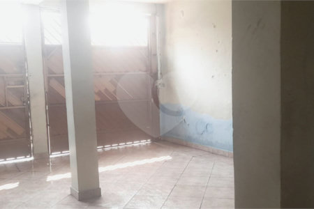 Casa à venda com 3 quartos em Jardim Santa Helena, Itaquaquecetuba, SP