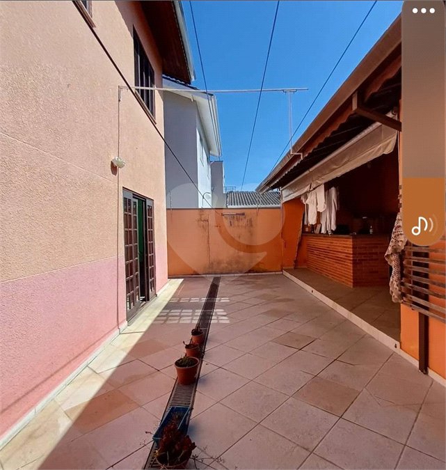 Casa à venda com 4 quartos, sendo 2 suítes,  em Vila Oliveira, Mogi das Cruzes, SP