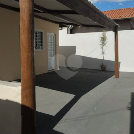 Casa à venda com 2 quartos em Jardim Roberto Selmi Dei, Araraquara, SP