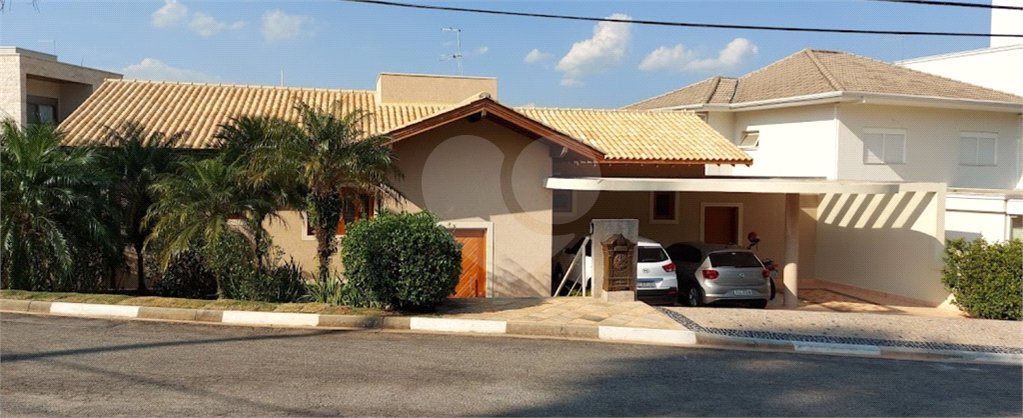 Casa à venda com 4 suítes no condomínio Osato, Atibaia - SP