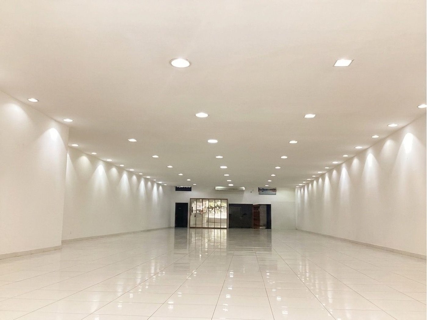 Loja para alugar, 290 m² por R$ 25.000,00 - Centro - Santos/SP