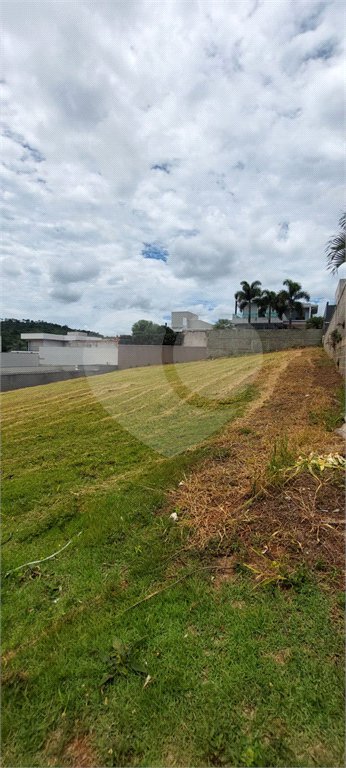 Terreno à venda no condomínio Figueira Garden, Atibaia - SP