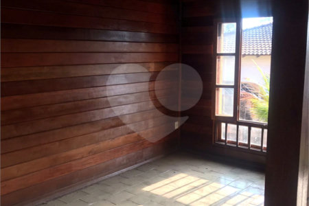 Casa à venda com 3 quartos, sendo 1 suíte, no condomínio Zuleika Jabour, Salto - SP