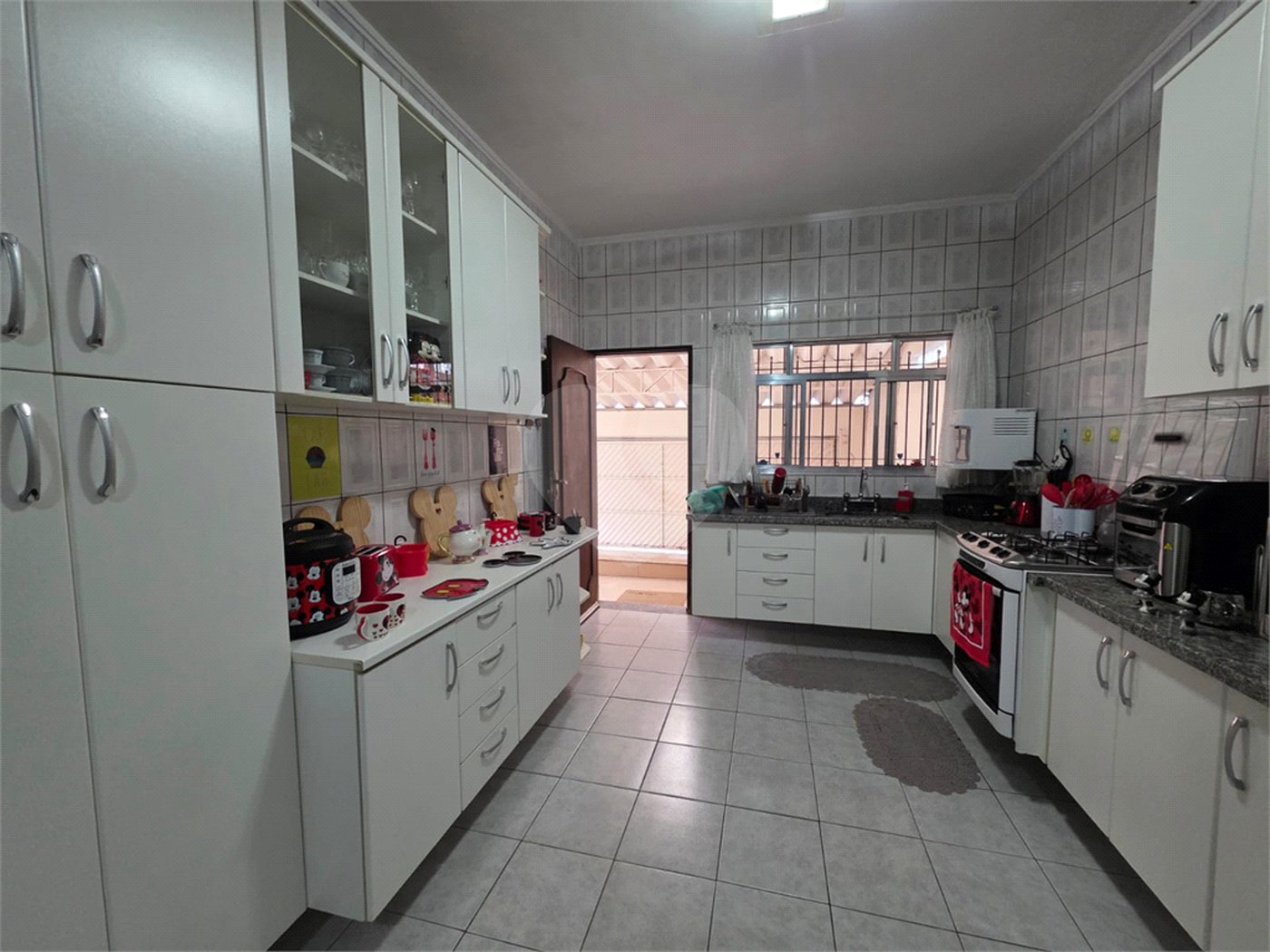Sobrado à venda com 6 quartos, sendo 3 suítes, em Santa Teresinha, São Paulo, SP