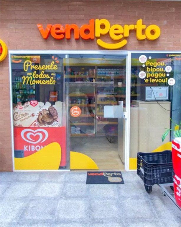 Apartamento à venda com 4 quartos, sendo 2 suítes,  em Vila Anastácio, São Paulo, SP