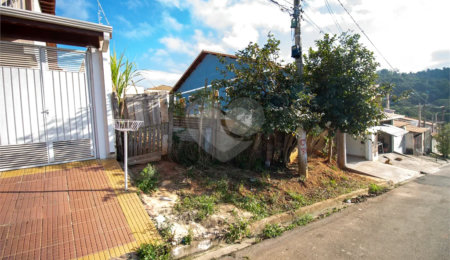 Terreno à venda em Vila Guilhermina, São Roque, SP