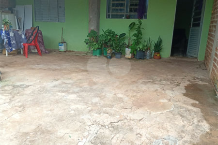 Casa à venda com 3 quartos em Vila Vieira (vila Xavier), Araraquara, SP