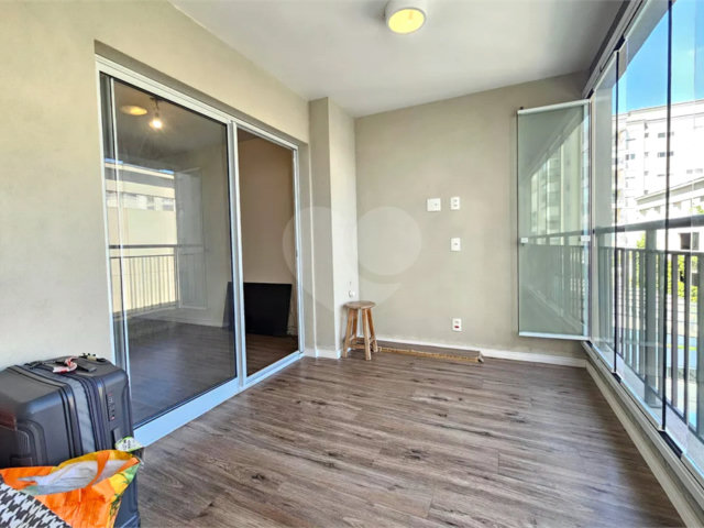 Apartamento à venda com 2 quartos, sendo 1 suíte,  em Santo Amaro, São Paulo, SP