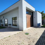 Casa para alugar com 3 quartos, sendo 1 suíte, no condomínio Chácaras Brasil, Atibaia - SP