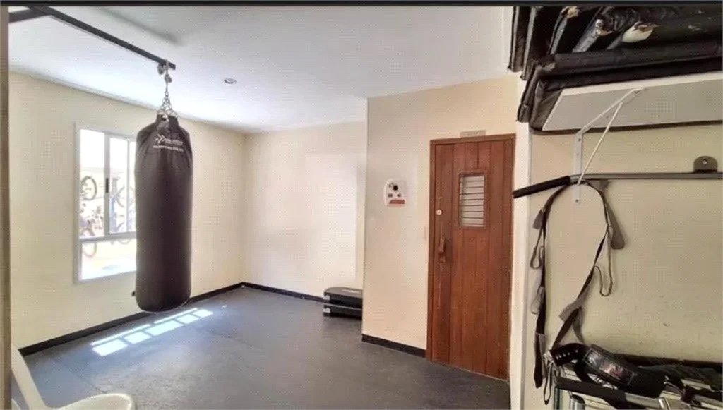 Apartamento à venda com 2 quartos, sendo 1 suíte, em Água Branca, São Paulo, SP