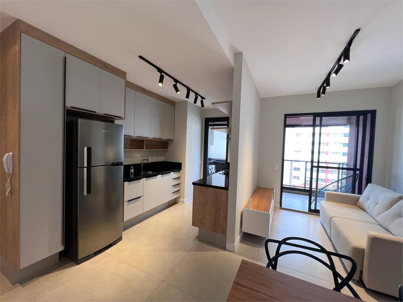 Apartamento para alugar com 2 quartos, sendo 1 suíte,  em Cerqueira César, São Paulo, SP
