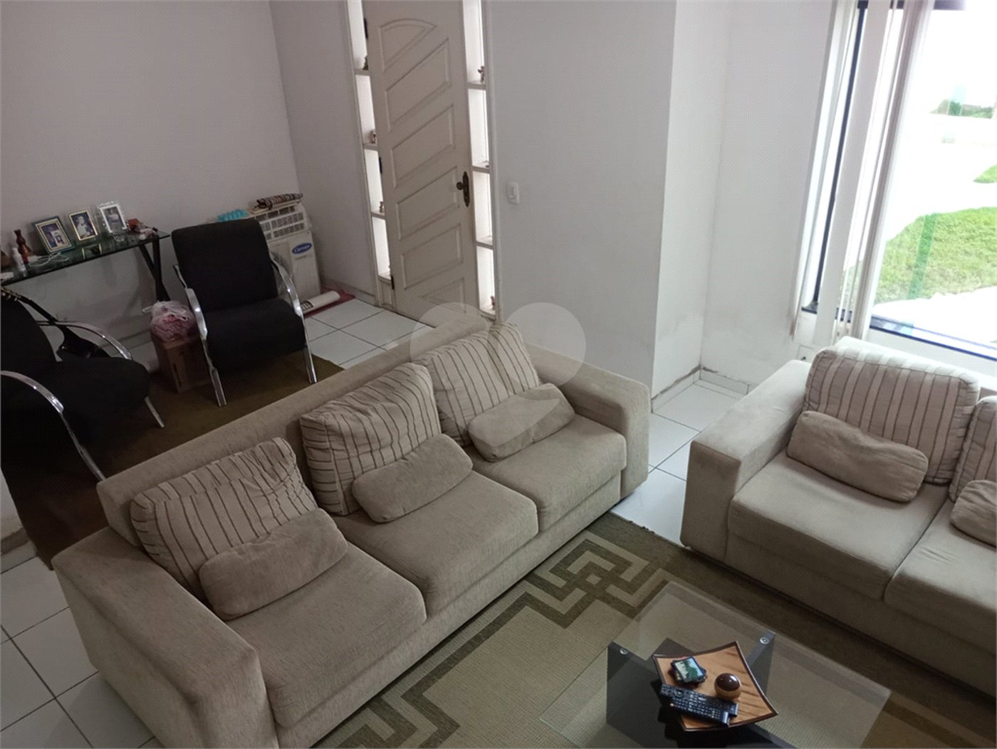 Sobrado à venda com 4 quartos, sendo 1 suíte,  em Vila Suissa, Mogi das Cruzes, SP