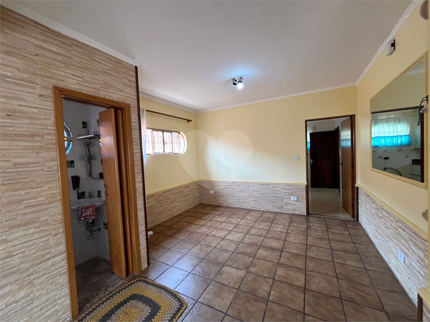 Sobrado à venda com 4 quartos, sendo 2 suítes, em Tremembé, São Paulo, SP