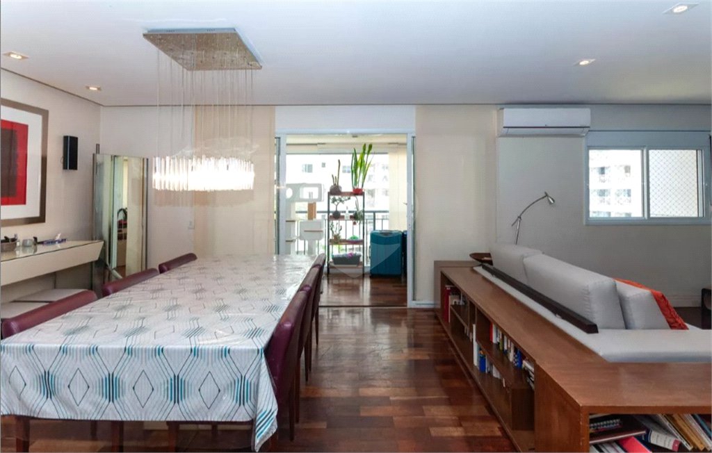 Apartamento para alugar com 3 quartos, sendo 1 suíte, em Água Branca, São Paulo, SP