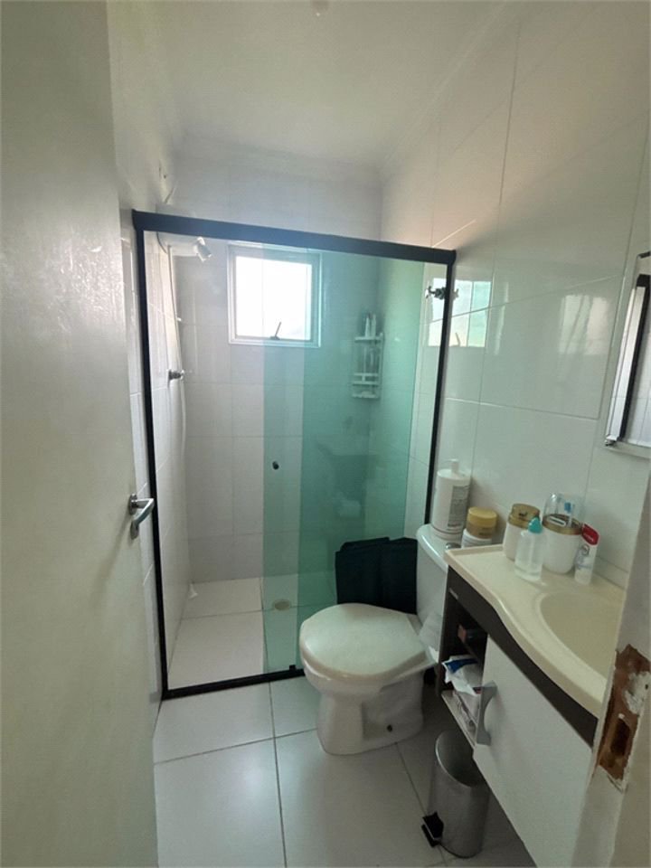 Casa Residencial à venda, Parque Bitaru, São Vicente - CA0356.