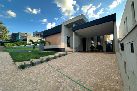 Casa Térrea à venda com 3 suítes no condomínio Residencial Terras de Siena, Ribeirão Preto - SP