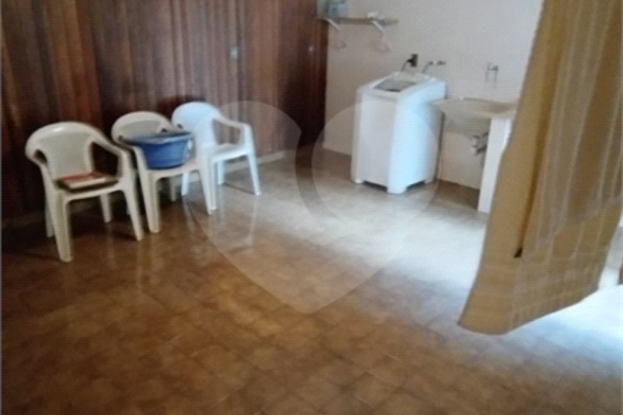Sobrado à venda com 3 quartos, sendo 1 suíte, em Tremembé, São Paulo, SP