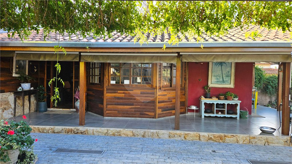 Casa Térrea à venda com 4 quartos, sendo 1 suíte, em Jardim Centenário, Atibaia, SP