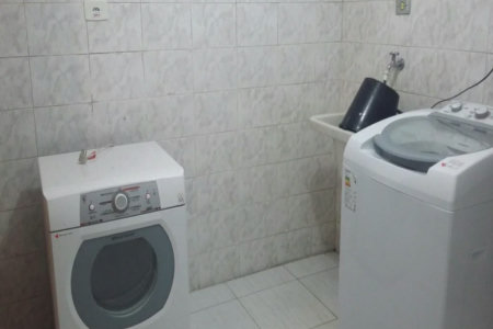 Casa à venda com 3 quartos, sendo 1 suíte, em Jardim Pinheiros, São Paulo, SP