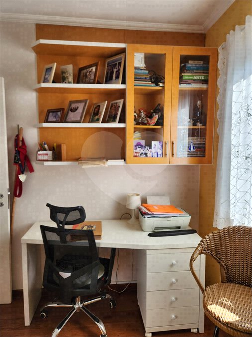 Apartamento à venda com 3 quartos, sendo 1 suíte,  em Vila Monumento, São Paulo, SP