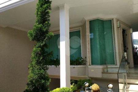 Casa à venda com 4 quartos, sendo 3 suítes, em Jardim Japão, São Paulo, SP