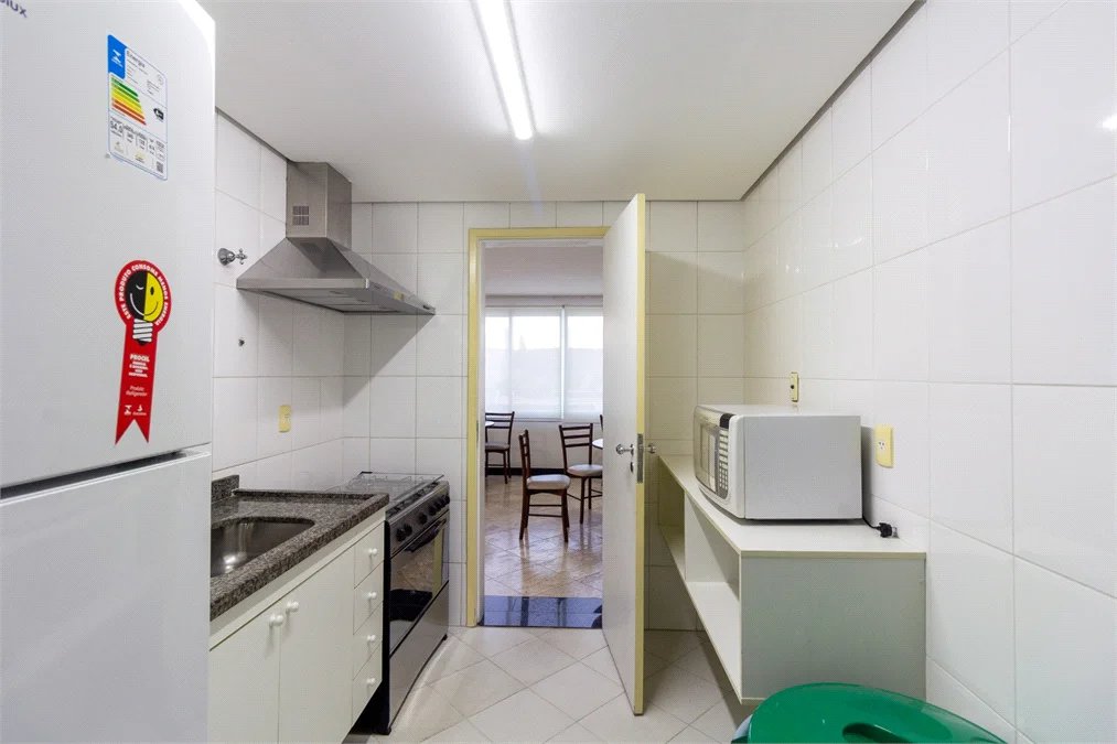 Apartamento à venda com 3 suítes em Vila Ipojuca, São Paulo, SP