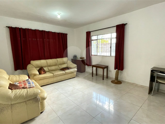 Sobrado à venda com 3 quartos, sendo 2 suítes,  em Vila Formosa, São Paulo, SP