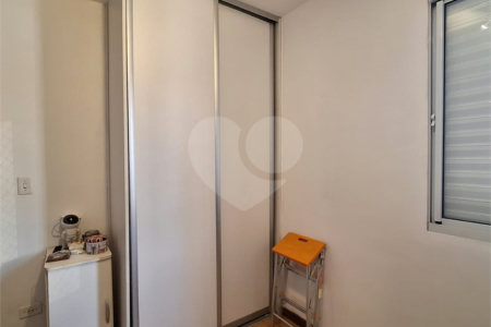 Casa à venda com 3 quartos, sendo 1 suíte, no condomínio Smallville, São Paulo - SP