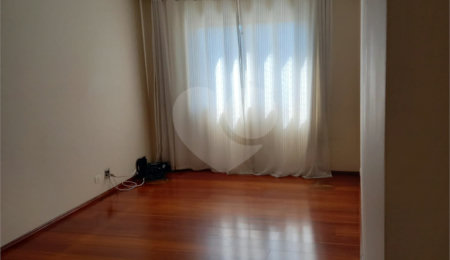 Apartamento à venda com 3 quartos, sendo 1 suíte, em Santo Amaro, São Paulo, SP