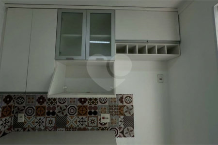 Apartamento à venda com 3 quartos, sendo 1 suíte, em Parque Maria Luiza, São Paulo, SP
