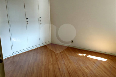 Casa à venda com 3 quartos, sendo 1 suíte, em Vila Madalena, São Paulo, SP