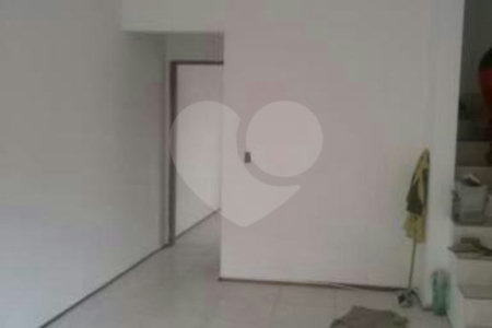 Sobrado à venda com 3 quartos, sendo 2 suítes, em Jardim Monte Kemel, São Paulo, SP