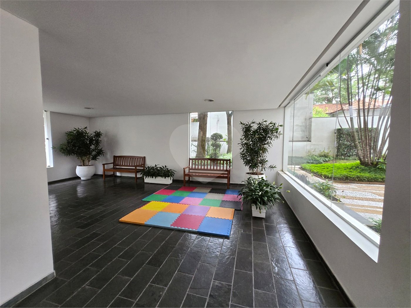 Apartamento à venda com 3 quartos, sendo 1 suíte, em Indianópolis, São Paulo, SP