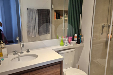 Apartamento à venda com 2 quartos, sendo 1 suíte,  em Quarta Parada, São Paulo, SP