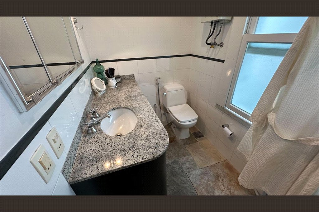 Cobertura à venda com 7 quartos, sendo 3 suítes,  em Lagoa, Rio de Janeiro, RJ