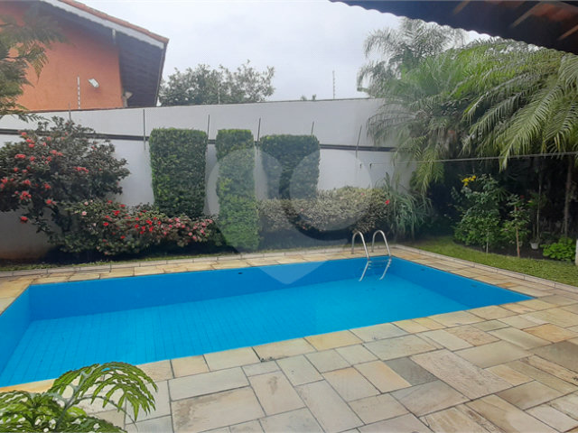 Sobrado à venda com 5 suítes em Tremembé, São Paulo, SP